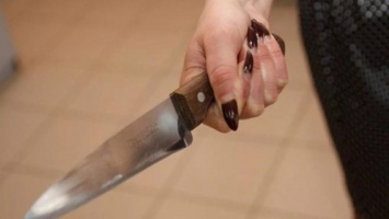 Ревнивую южноукраинку, которая искромсала ножом соперницу, посадили на семь лет