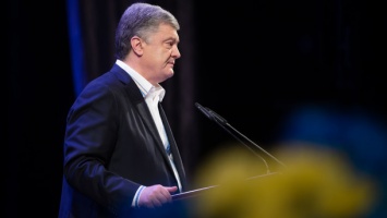 Порошенко уволил пресс-секретаря, ряд советников и чиновников