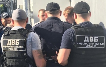 В Одессе двух полицейских задержали за взятки