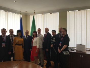 Мэр Кривого Рога Юрий Вилкул встретился с делегациями стран Евросоюза, которые приехали на празднование Дня Европы