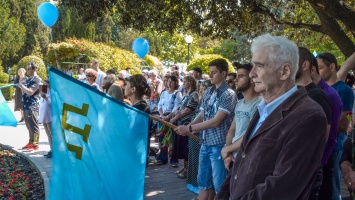 В мире вспоминают жертв депортации крымских татар в мае 1944 года