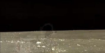 Призрак Луны? Китайский луноход встретил прозрачный силуэт пришельца - уфолог