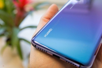 Владельцы смартфонов Huawei останутся без Google и Android