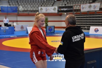 У николаевской спортсменки Анны Антикало первое «взрослое» золото на чемпионате Европы по самбо