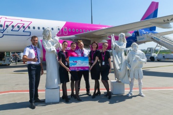 Wizz Air выполнил первые рейсы из Киева в Грецию с загрузкой 90%