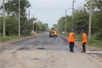 В Багерово ремонтируют дорогу