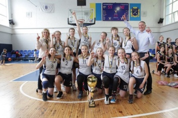 Днепровские спортсменки стали чемпионками Всеукраинской юношеской баскетбольной лиги