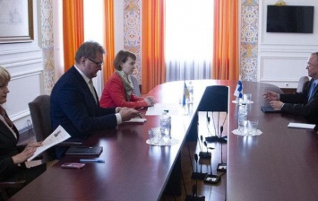 Посол Финляндии завершил дипломатическую миссию в Украине