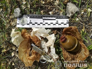 В Харькове "копы" задержали мужчину с гранатой, - ФОТО