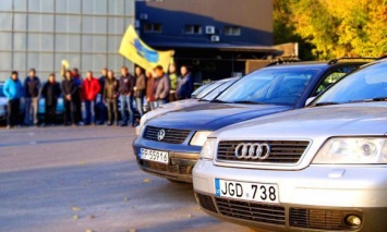 В Украине вступил в силу закон об отсрочке штрафов для евробляхеров еще на 90 дней