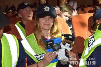 В Николаеве представили "полицейскую академию" в рамках акции "Дети. Полиция. Безопасность"