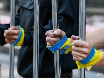 Родственики украинцев, незаконно удерживаемых РФ, призвали Зеленского предпринять ряд шагов для их освобождения