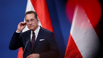 Скандал в Австрии из-за "переговоров с россиянкой"