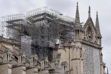 Найден один из четырех ангелов украшавших собор Парижской Богоматери