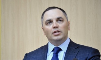 Портнов подготовил обвинение против Порошенко в отмывании средств и неуплате налогов