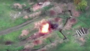 В сети показали уничтожение в зоне ООС бронетехники боевиков
