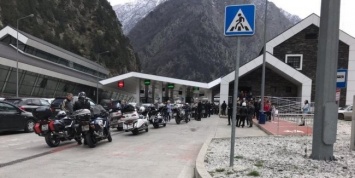 Российских мотоциклистов вновь не пускают в Грузию