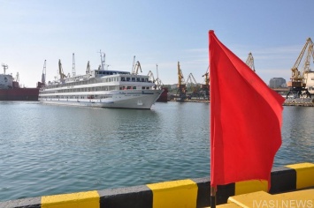 В Одесском порту пришвартовался теплоход с американскими туристами