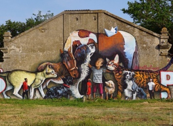 Масштабный мурал украсил стену приюта для животных на Жеваховой горе