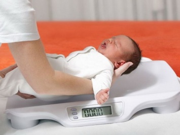 Новорожденные девочки с недостаточным весом в будущем чаще страдают от бесплодия