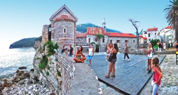В Черногории могут ввести очень жесткий штраф для туристов
