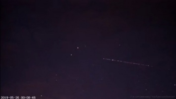 «Рой» спутников SpaceX замечен в небе над Уралом
