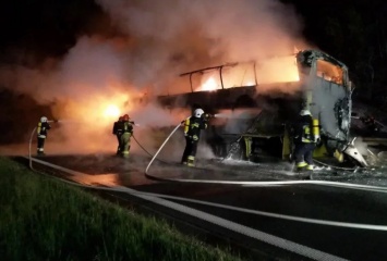 Во время пожара в автобусе Прага - Киев сгорели документы 15 украинцев