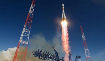 В российскую ракету-носитель «Союз» при старте попала молния