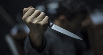 Изрезал тело незнакомца ножом: в Харькове подозреваемый получил срок
