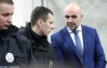 Суд смягчил меру пресечения Мангеру