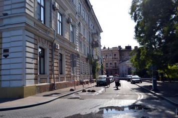 Благоустройство переулка в центре Одессе за почти 3 миллиона гривен доверяют молодой фирме