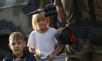 За 5 лет войны на Донбассе боевики убили более 240 украинских детей, еще 56 - бесследно исчезли