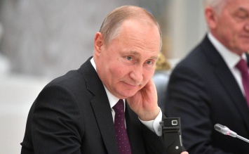 "Черные вороны над Кремлем": фобию Путина показали одним рисунком