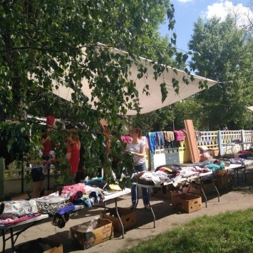 В Кривом Роге провели Garage Sale чтобы собрать средства на благотворительные проекты, - ФОТО