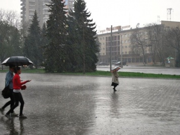 Ливни и заморозки до 5 градусов: погода в июне превратит жизнь украинцев в настоящий хоррор
