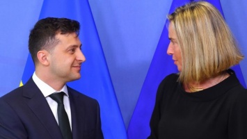 Зеленский с Могерини обсуждают Донбасс