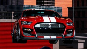 Появились данные о обновленном Ford Mustang Shelby GT500