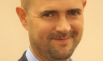 В Израиле пост министра юстиции занял открытый гей Амир Оана