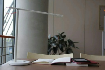 Xiaomi Mi LED Desk Lamp 1S: умная лампа за $26