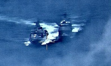 В Тихом океане произошел конфликт между командованием кораблей ВМС США и РФ
