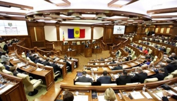 В парламенте Молдовы надеяться избежать досрочных выборов