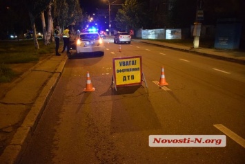 В центре Николаева «Тойота» сбила троих пешеходов