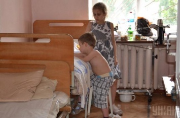 На Буковине в летнем лагере отравилось 30 детей