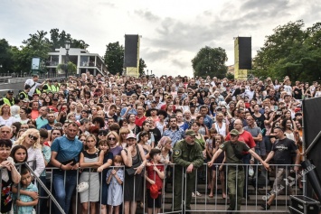 Погода - не помеха: тысячи людей посетили «Большое Одесское Вече» (фоторепортаж)