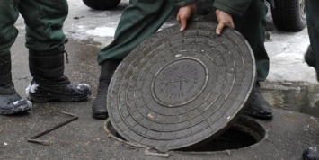 В Николаеве в пунктах приема металлолома нашли ворованные канализационные люки, - ФОТО