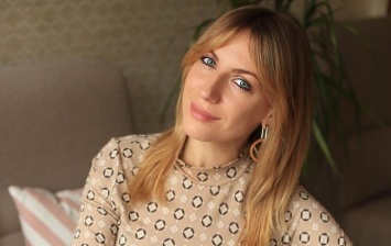 Леся Никитюк блеснула идеальными формами в соблазнительном наряде (видео)