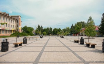 После реконструкции центральная площадь в Криничках превратилась в излюбленное место отдыха местных жителей -Валентин Резниченко