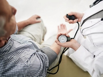 «Гипертония белых халатов» удваивает риск смерти от болезней сердца