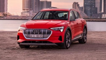 Электрические кроссоверы Audi E-Tron отзовут для контрольного осмотра