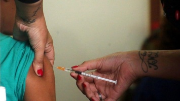 Без вакцины: можно ли попасть ребенку в школу или садик без прививок